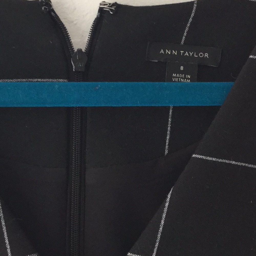 Ann Taylor dress - Picture 2 of 2
